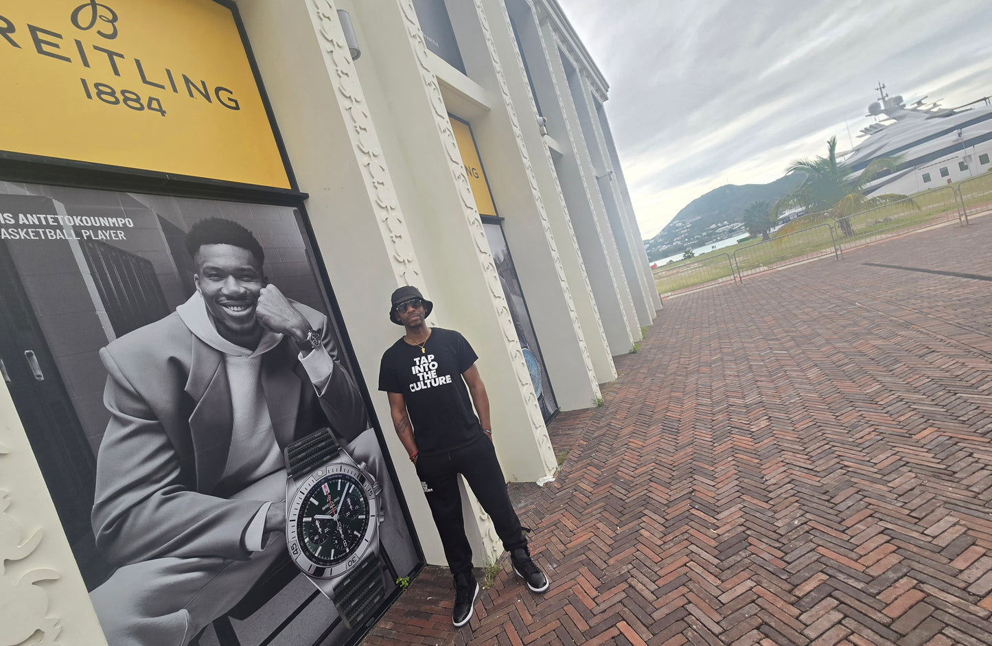 BullCrab Slogan Unisex Tee